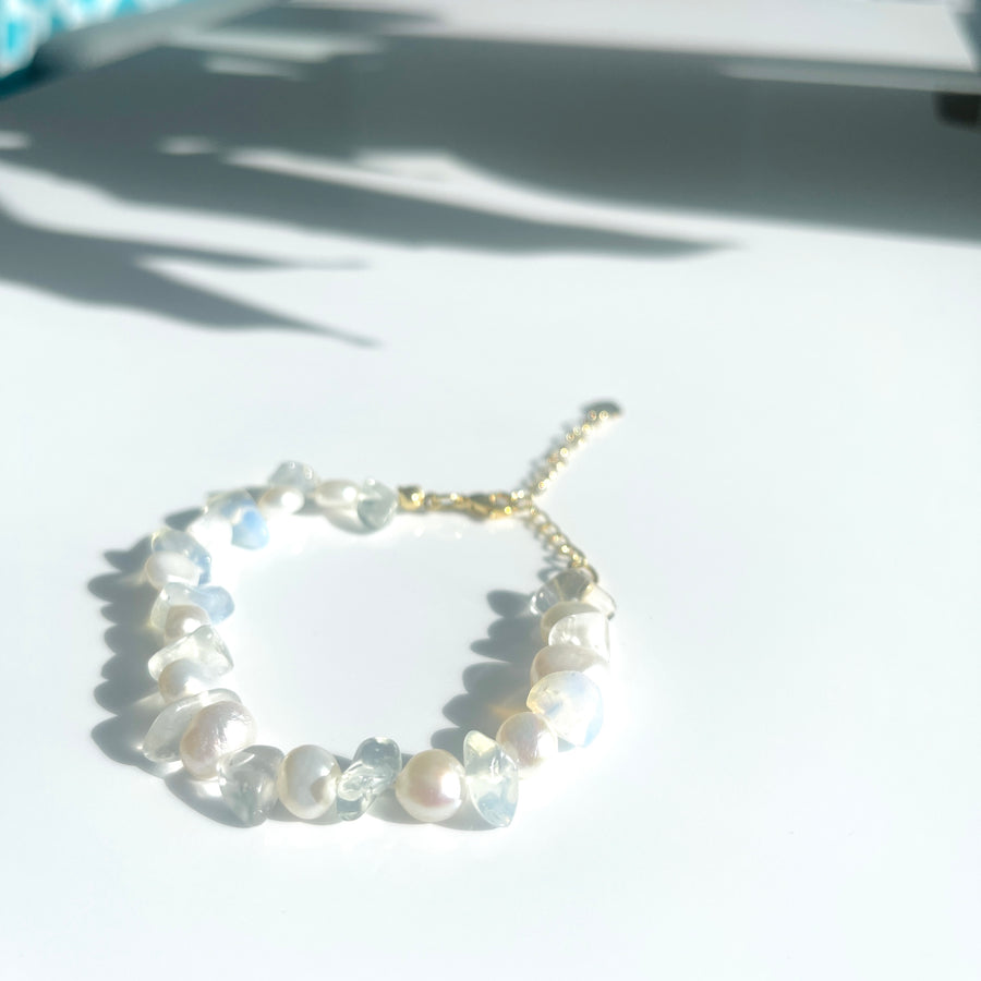 Handmade fresh water pearl & moonstone adjustable bracelet