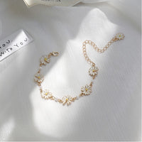 Daisy-chain bracelet