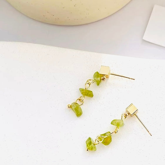 Tiny stones drop earrings