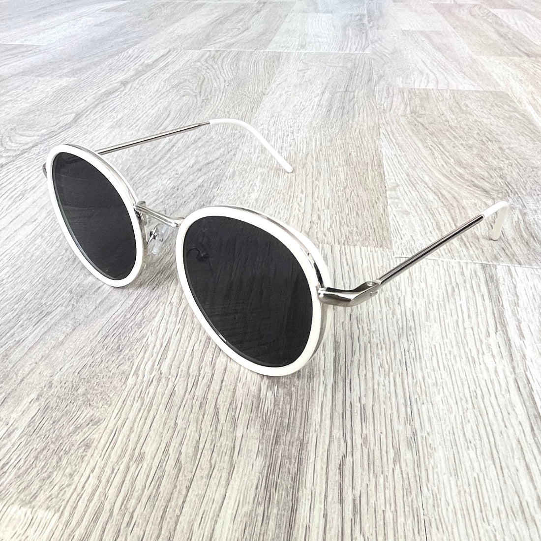 aviator black & white sunglasses
