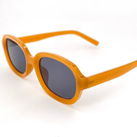 retro style oval sunglasses