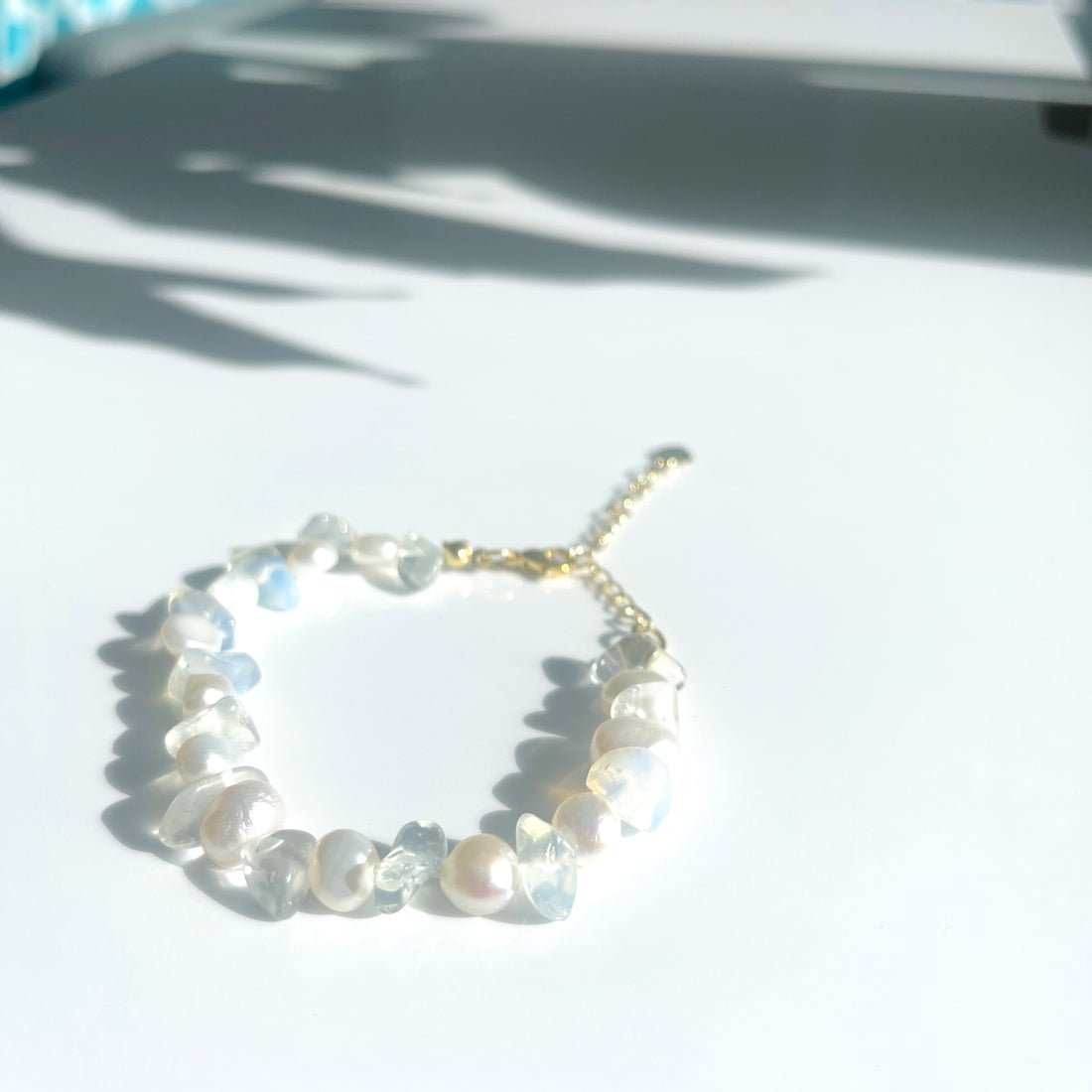 Handcrafted chunky freshwater pearl & moonstone bracelet