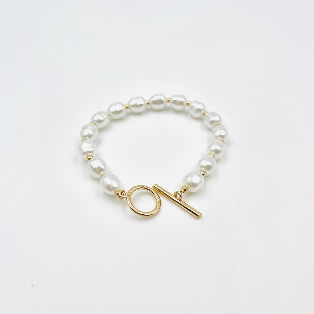 Chunky pearl bracelet