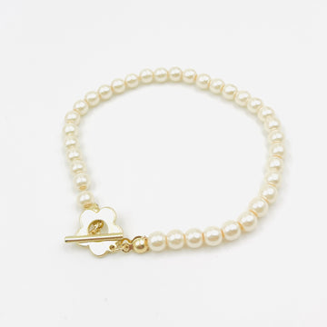 Cream pearl & flower bracelet