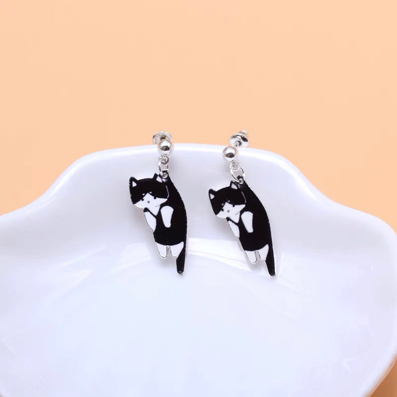 Hanging Cat Earrings- Silver / Gold