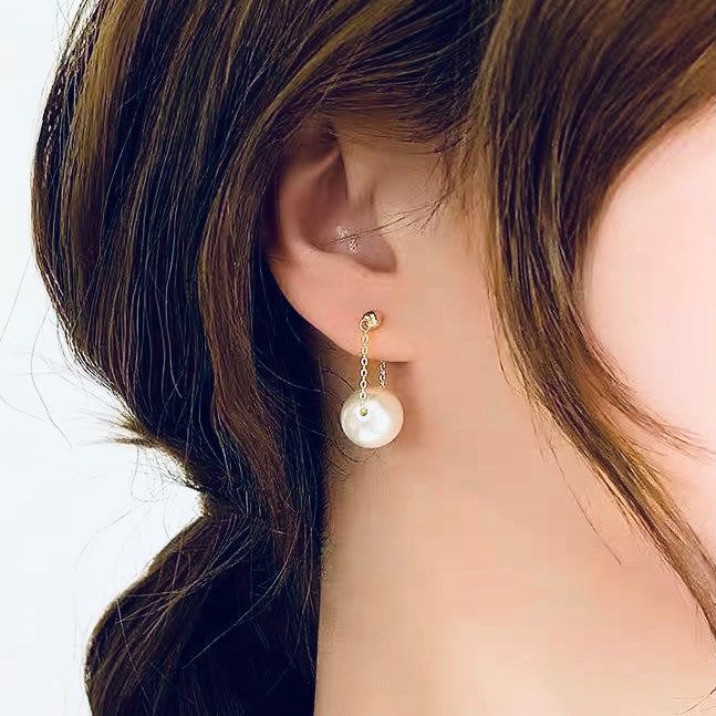 Oversized Pearl & Chain Earrings